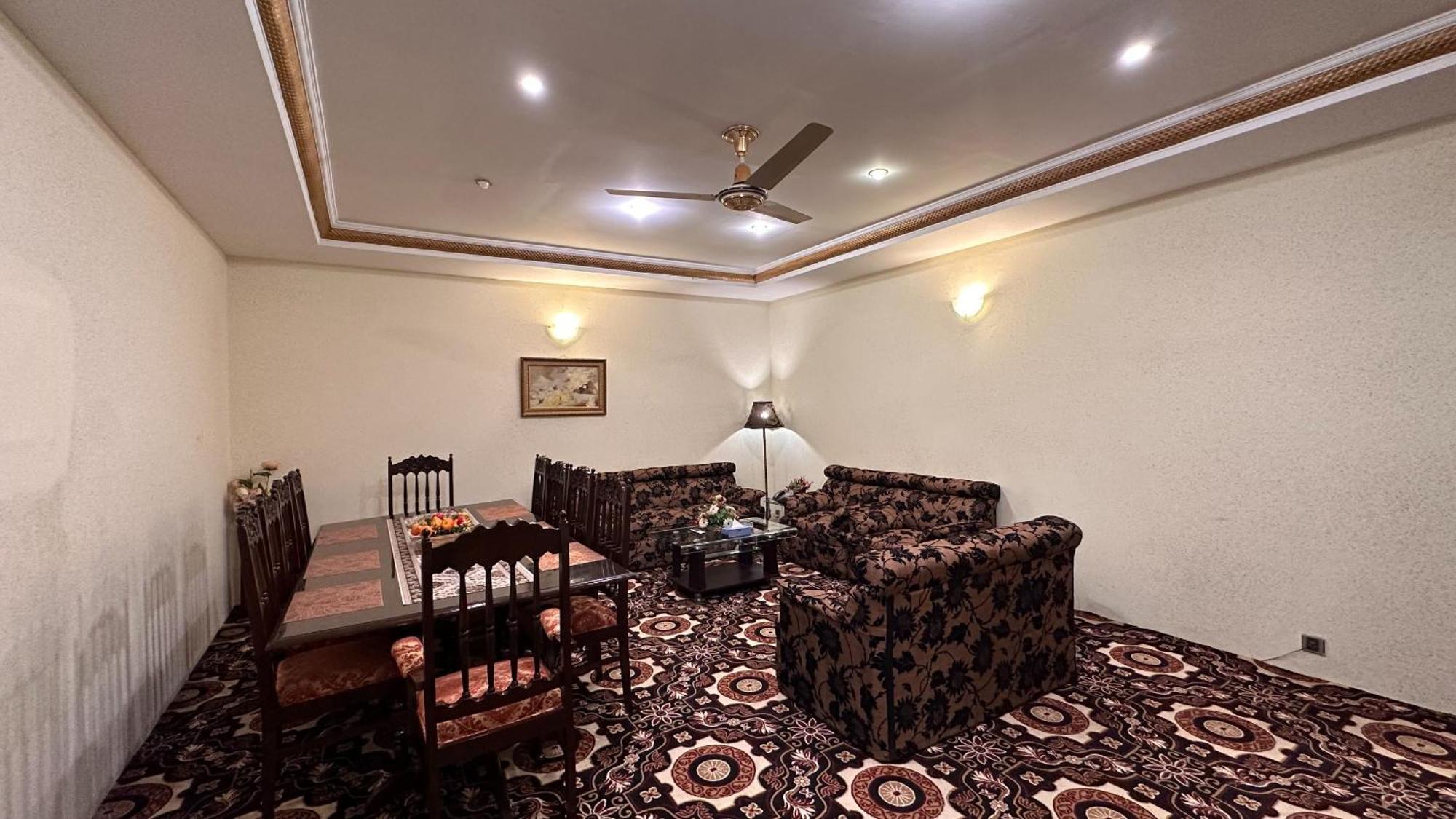 Indus Hotel Hyderabad Ngoại thất bức ảnh