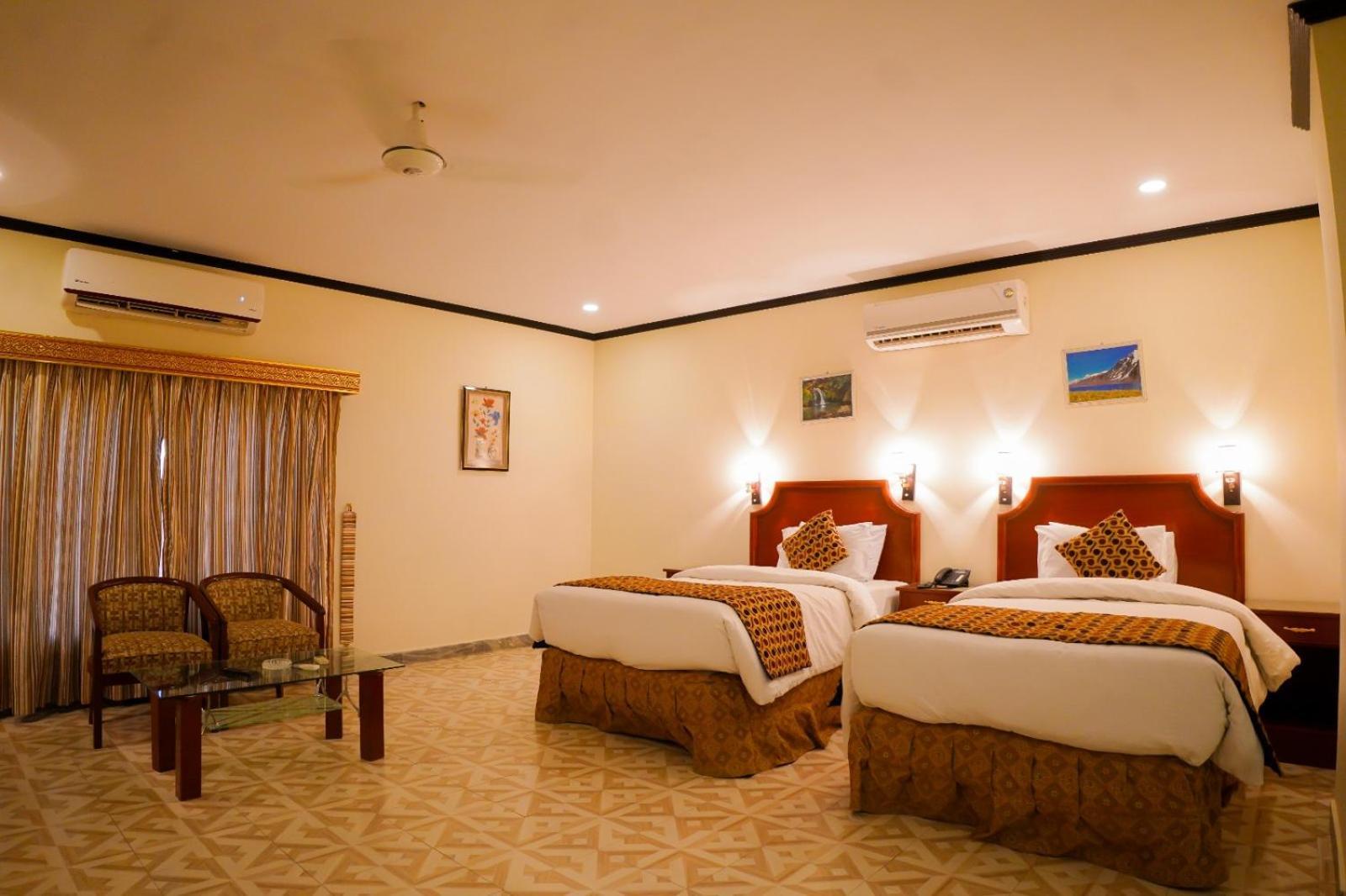 Indus Hotel Hyderabad Ngoại thất bức ảnh