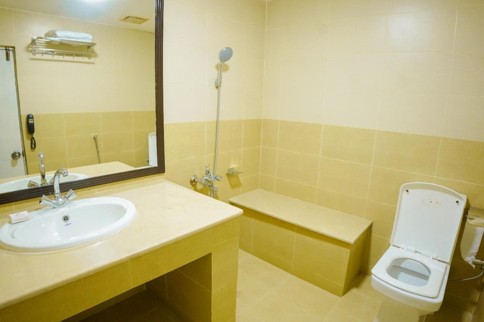 Indus Hotel Hyderabad Ngoại thất bức ảnh