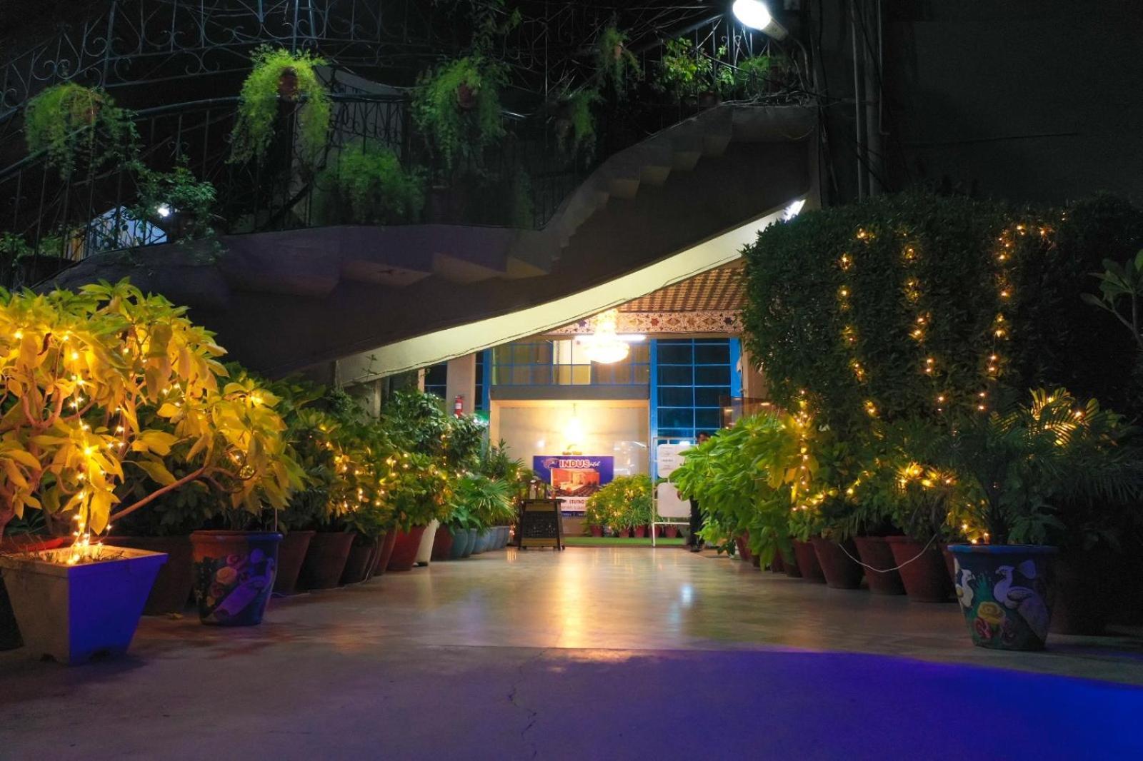 Indus Hotel Hyderabad Ngoại thất bức ảnh