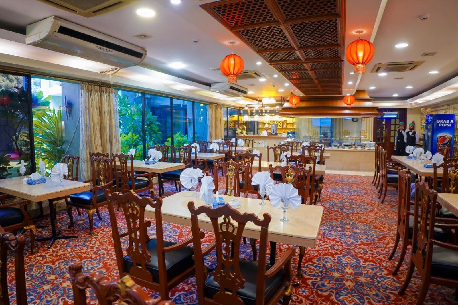 Indus Hotel Hyderabad Ngoại thất bức ảnh