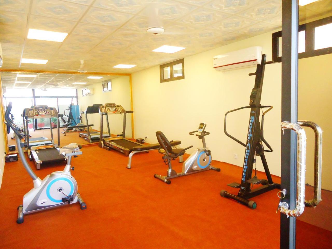 Indus Hotel Hyderabad Ngoại thất bức ảnh